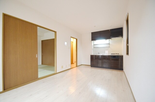 ヴァレンサ氷川Ｂ棟の物件内観写真