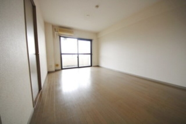 サザントゥリーIIの物件内観写真