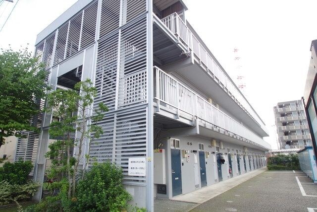 レオパレスコーポテラダの物件外観写真