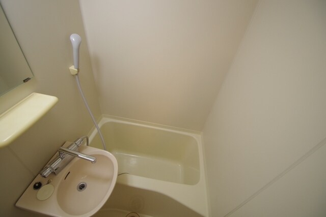 レオパレスコーポテラダの物件内観写真