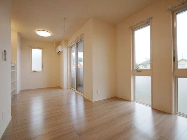 ライラックの物件内観写真