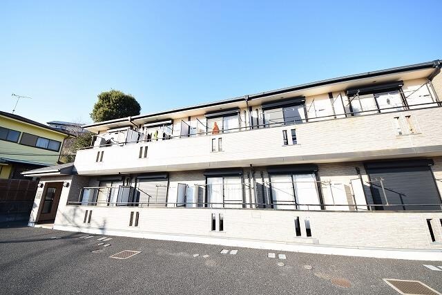 クラージュリヴの物件外観写真