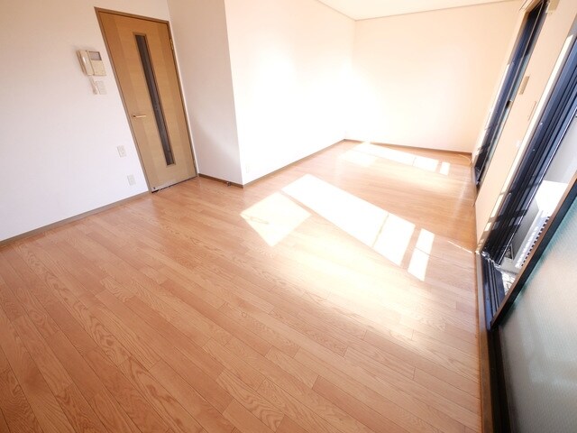 ルミエールAの物件内観写真