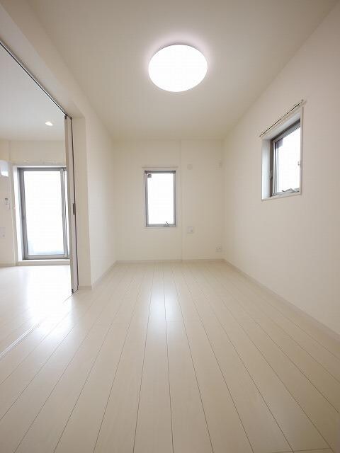 リブリカーサフェリーチェの物件内観写真