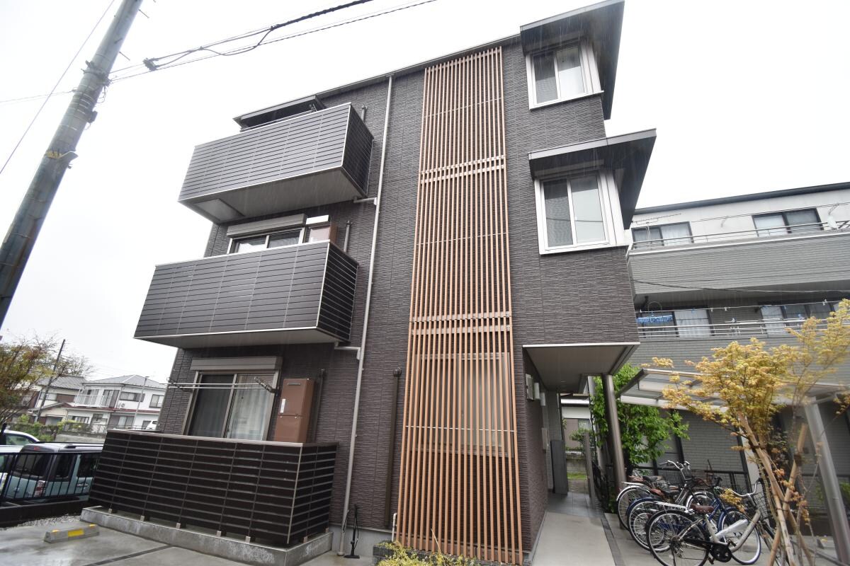 カーサ・ケレスの物件外観写真