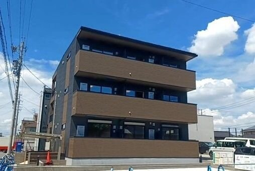 ローレルＥａｓｔの物件外観写真