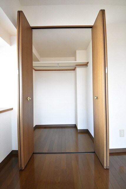 フォレスト壱番館の物件内観写真