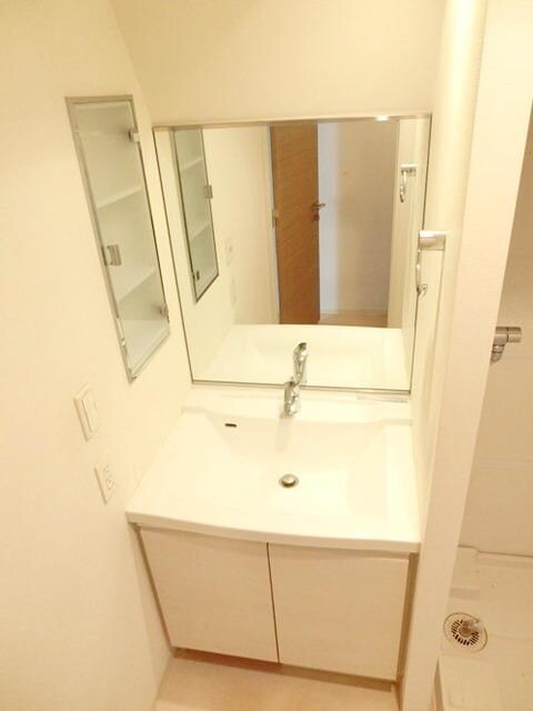 アーバス新宿余丁町の物件内観写真