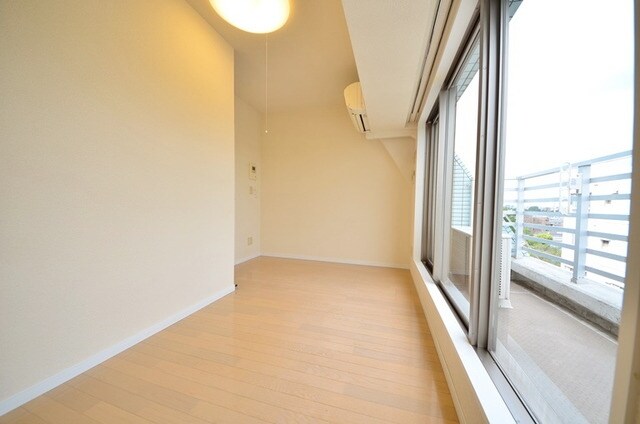 キャパシタス中野の物件内観写真