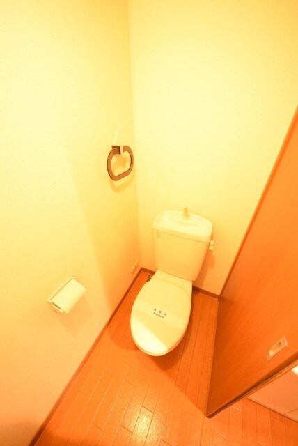 ハイネスコートの物件内観写真