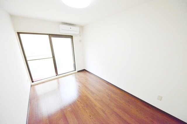 エステーム下高井戸の物件内観写真