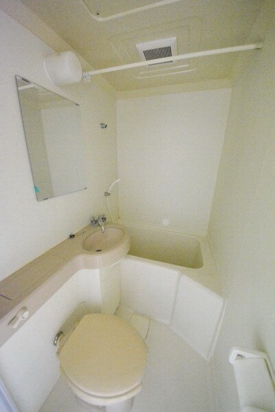 昭島コートエレガンスＤの物件内観写真