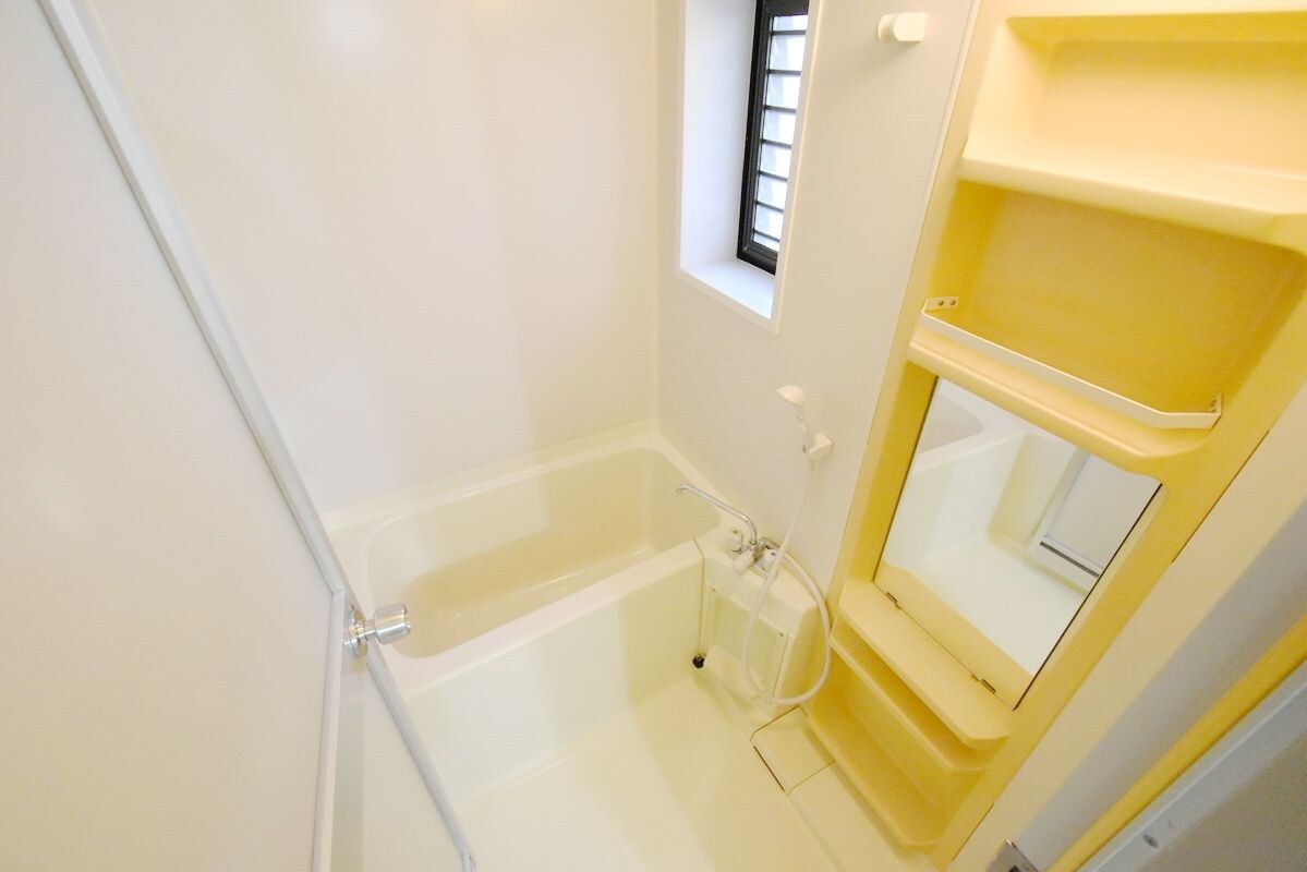 ニューベルヴェの物件内観写真