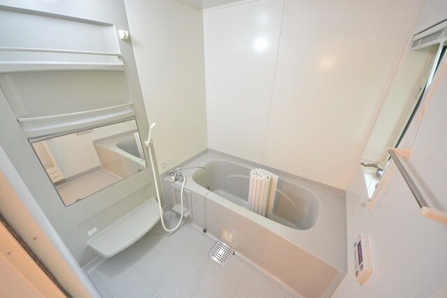 ツインオークスコートＮの物件内観写真