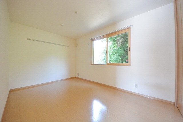 ツインオークスコートＮの物件内観写真