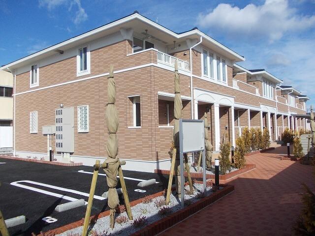 リリーガーデンの物件外観写真