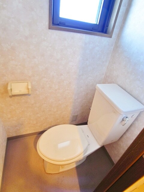 ウィスタリアガーデンの物件内観写真