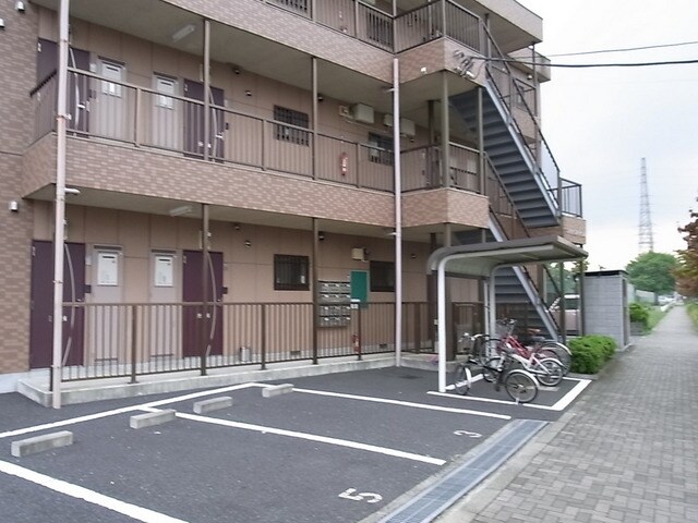 マンションシェルの物件内観写真