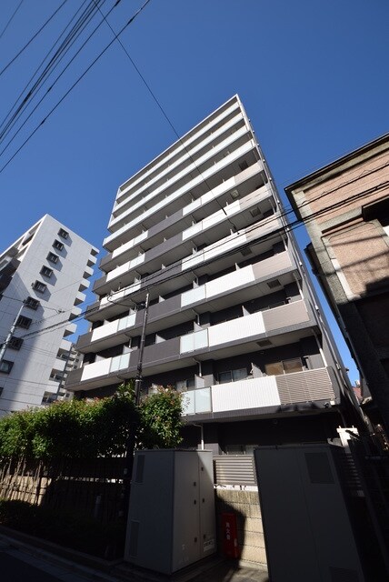 シュールフローレの物件外観写真