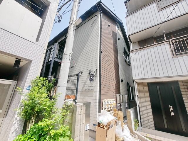 ルノン武蔵新城の物件外観写真