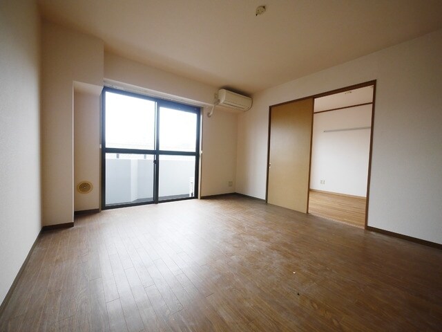 グランシャリオの物件内観写真