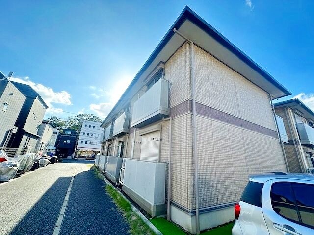 トレスプエンテIIIの物件外観写真