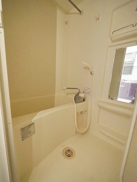 レジディア新横浜の物件内観写真