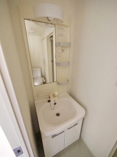 レジディア新横浜の物件内観写真