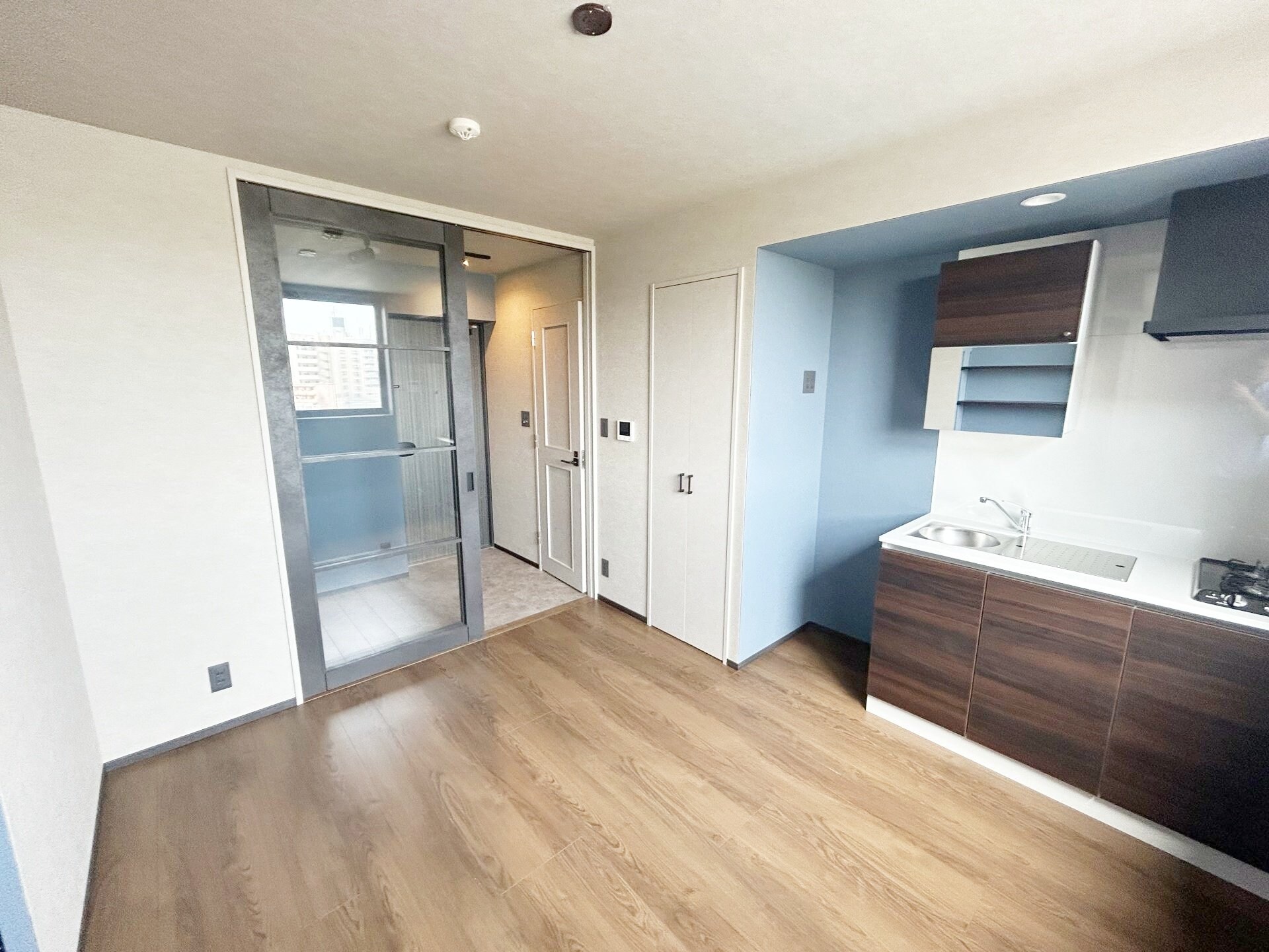 エストゥルース横浜子安の物件内観写真