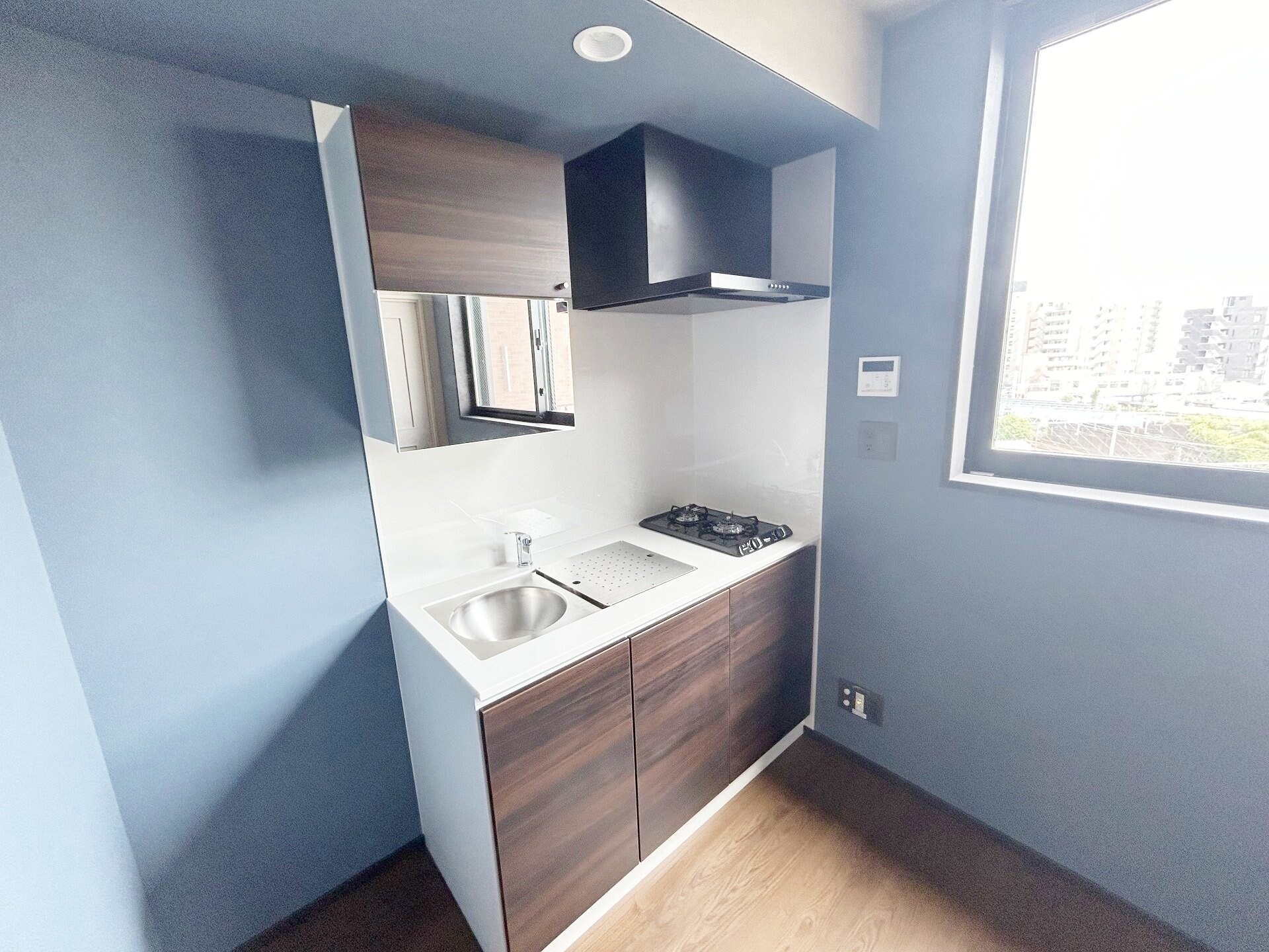 エストゥルース横浜子安の物件内観写真