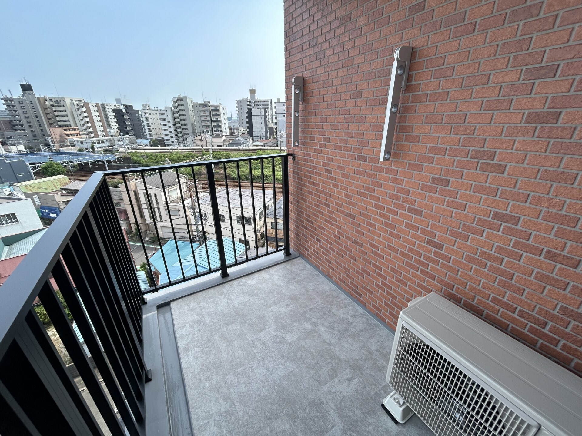 エストゥルース横浜子安の物件内観写真