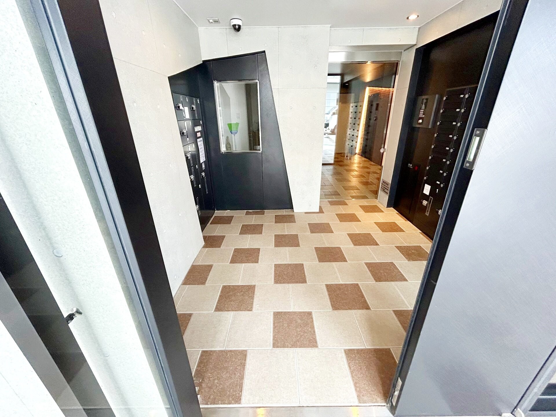 エストゥルース横浜子安の物件内観写真