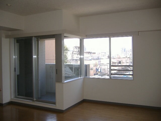 シモンズ中野の物件内観写真