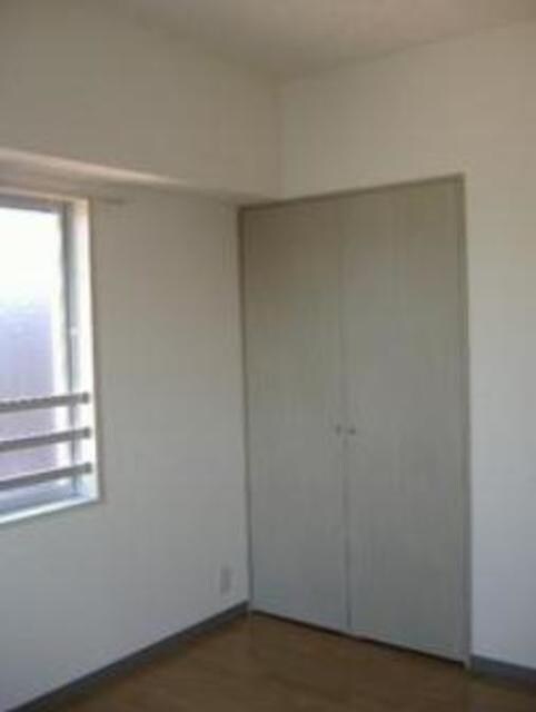 シモンズ中野の物件内観写真