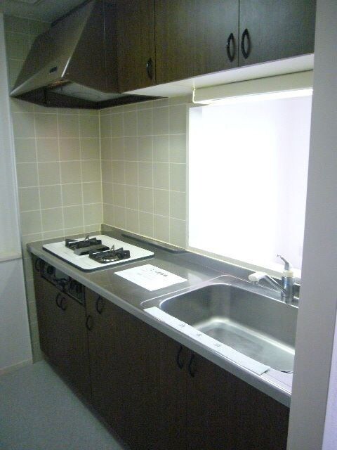 ラトゥール戸田の物件内観写真