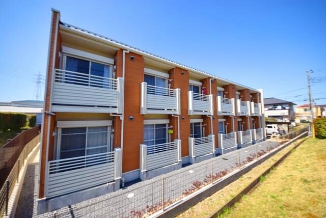 レオネクストシュエットフルールの物件外観写真