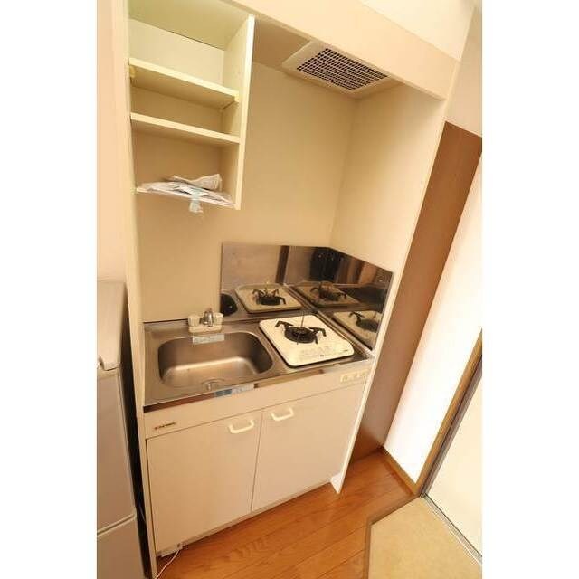 アドニスコートの物件内観写真