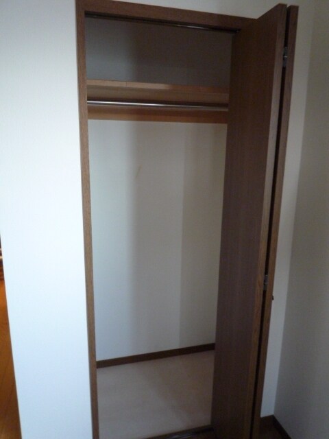 アドニスコートの物件内観写真