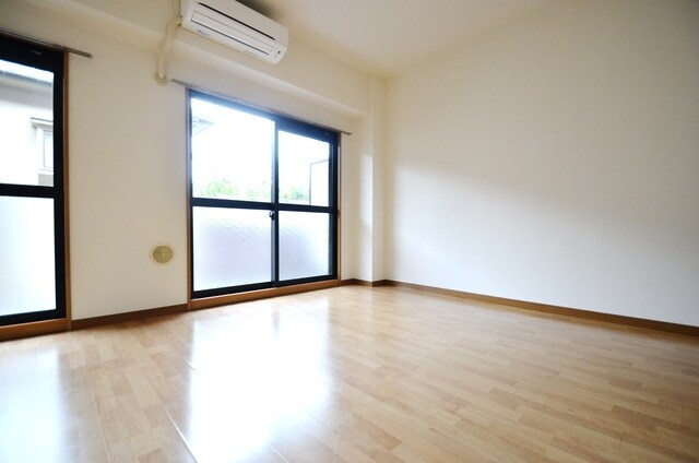 サンプレミール浦和の物件内観写真