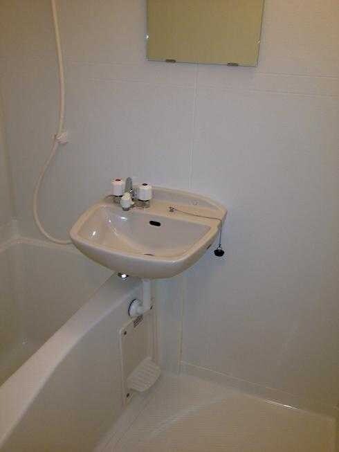 レオパレスカトルセゾン戸田公園の物件内観写真