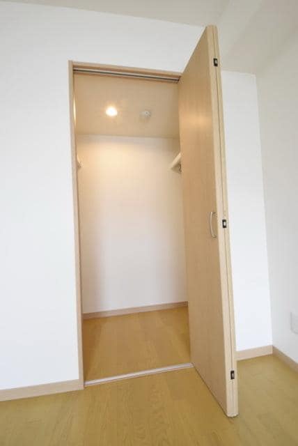 レオ四拾八番館の物件内観写真