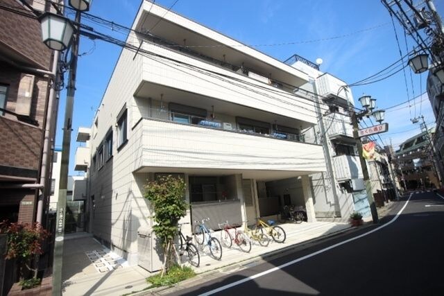 アドーニスの物件外観写真