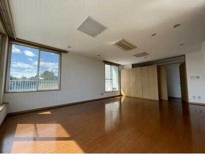 イーストヴァリュー弦巻の物件内観写真