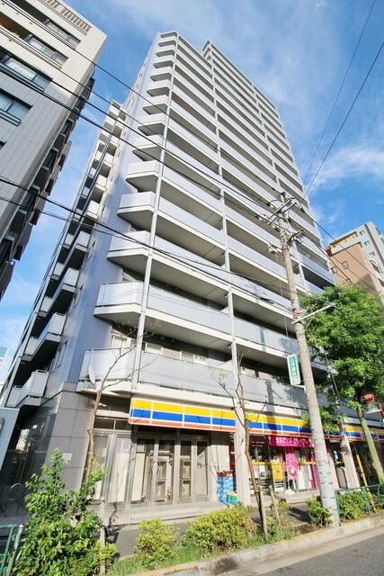 トレステージ目黒の物件外観写真