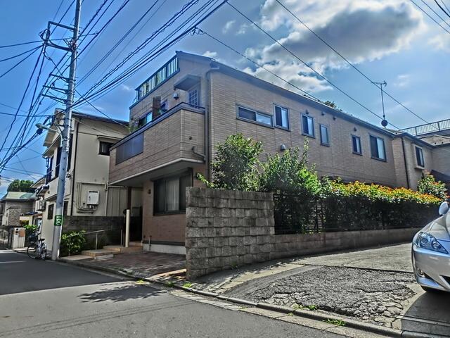 エスエフ　ファミールの物件外観写真