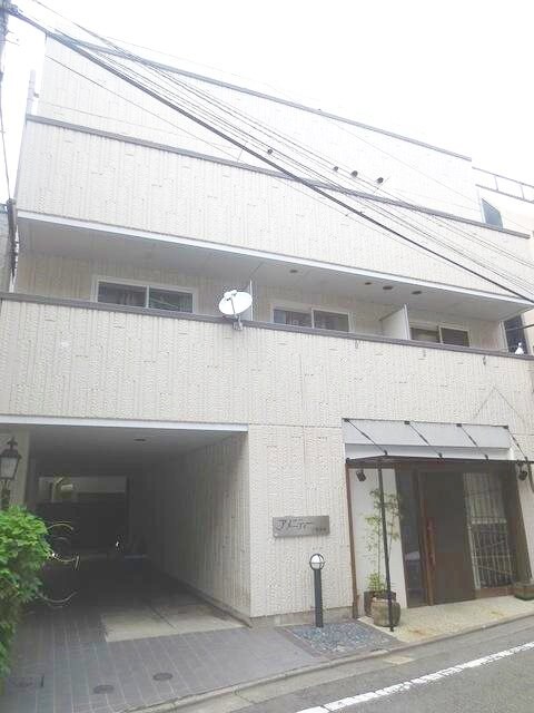 アメニティ三軒茶屋の物件外観写真