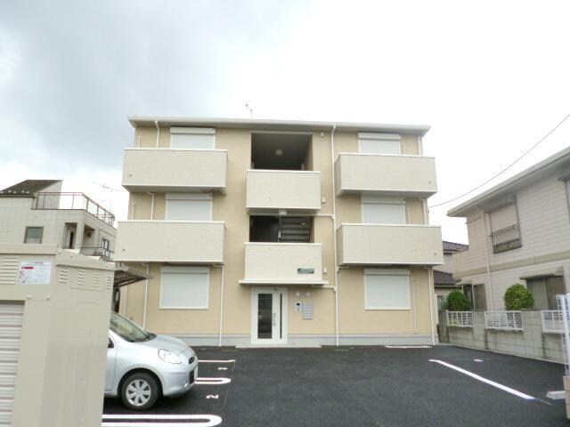 レイクルイーズの物件外観写真