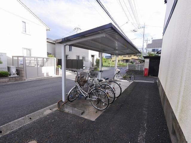 吉川タウンハウス IIの物件内観写真