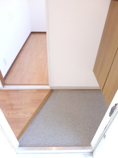 吉川タウンハウス　IIの物件内観写真