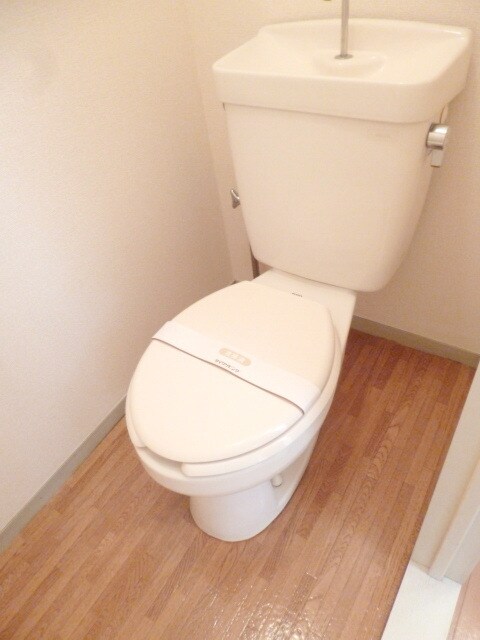 吉川タウンハウス　IIの物件内観写真